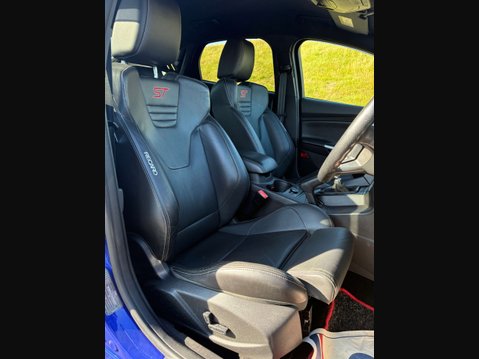 Ford Focus 2.0 Focus ST-3 T 5dr 14