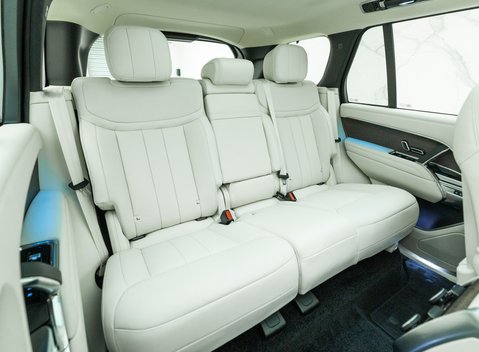 Land Rover Range Rover P400 HSE 11