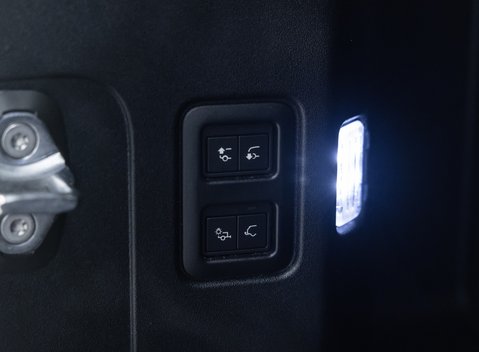 Land Rover Defender 110 V8 CARPATHIAN EDITION Urban 47