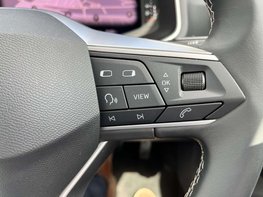 SEAT Arona 1.0 Arona Xperience Lux EcoTSI Semi-Auto 5dr 65