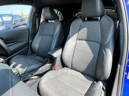 Toyota Corolla 1.8 Corolla Design HEV CVT 5dr 60