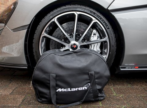 McLaren 570S Spider 30