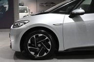 Volkswagen ID.3 Pro Performance 58kWh Life Auto 5dr 4