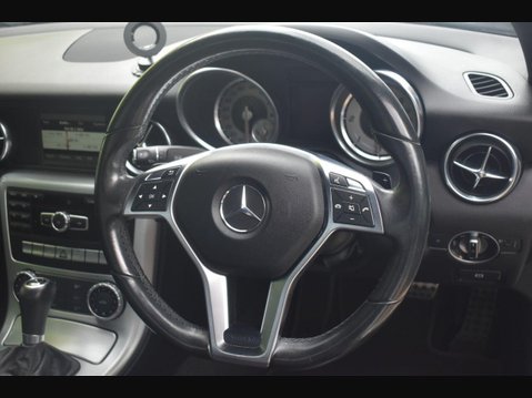 Mercedes-Benz SLK 2.1 SLK250 CDI AMG Sport Convertible 2dr Diesel G-Tronic+ Euro 5 (s/s) (204 7