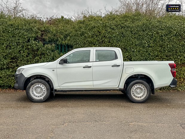 Isuzu D-Max Utility | 1.9 LT | Double Cab | Rear Diff Lock | Camera | EURO 6 5