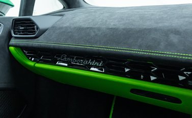 Lamborghini Huracan Tecnica 21