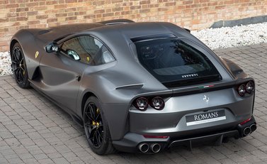 Ferrari 812 Superfast 9