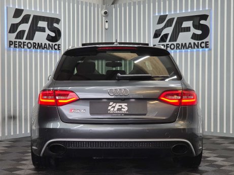 Audi RS4 4.2 FSI V8 Estate 5dr Petrol S Tronic quattro Euro 5 (450 ps) 1