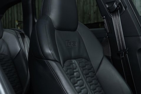 Audi RS6 4.0 TFSI V8 Carbon Black Tiptronic quattro Euro 6 (s/s) 5dr 44