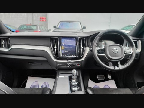 Volvo XC60 T8 TWIN ENGINE R-DESIGN PRO AWD 12