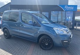 Citroen Berlingo Multispace 1.6 BlueHDi Feel Multispace MPV Wheel Chair Ramp 1