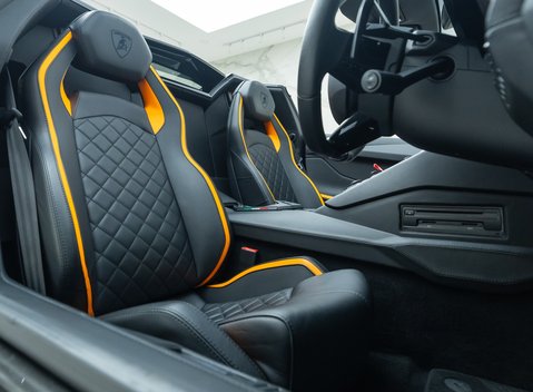 Lamborghini Aventador S LP 740-4 ROADSTER 17