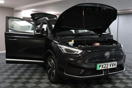 MG ZS TROPHY 15