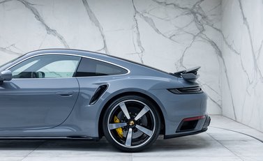 Porsche 911 Turbo S (992) 34
