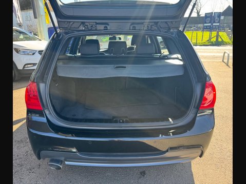 BMW 3 Series 2.0 318d M Sport Touring Steptronic Euro 5 5dr 32