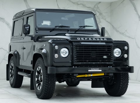 Land Rover Defender 90 XS 6