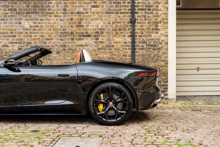 Jaguar F-Type V8 R 16