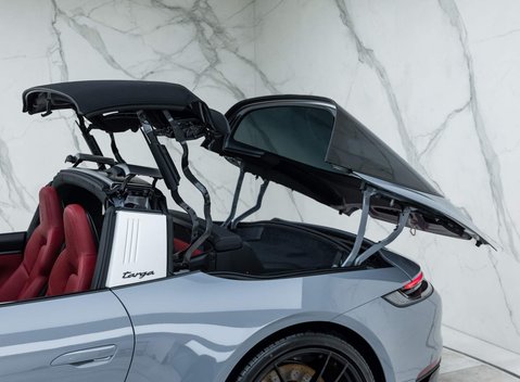 Porsche 911 Targa 4 GTS (992) 39