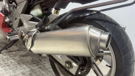 Honda CB 2010 GOOD RUNNING PROJECT BIKE SPARES OR REPAIR 1000CC 25
