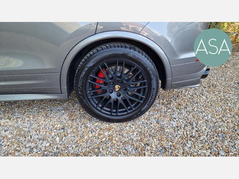 Porsche Cayenne 3.6T V6 GTS SUV 5dr Petrol TiptronicS 4WD Euro 6 (s/s) (440 ps) 28