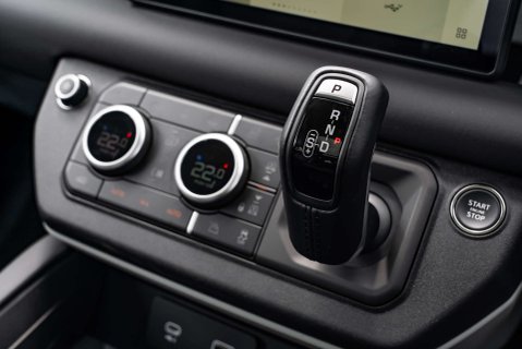 Land Rover Defender P400e XS Edition 15