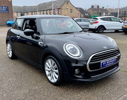 Mini Hatch 1.5 Cooper Classic 3dr 4