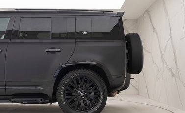 Land Rover Defender 110 X-Dynamic S D250 24