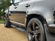 Land Rover Defender V8 21