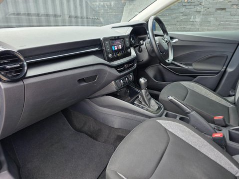 Skoda Fabia 1.0 MPI SE Comfort Euro 6 (s/s) 5dr 33