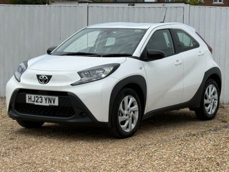 Toyota Aygo X VVT-I PURE 933 MILES
