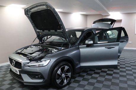 Volvo V60 B4 CROSS COUNTRY AWD MHEV 16
