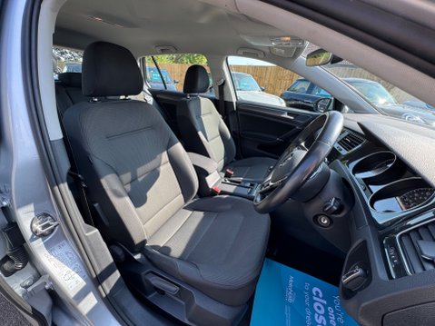 Volkswagen Golf SE TSI 52