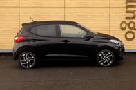 Hyundai i10 MPI PREMIUM 8