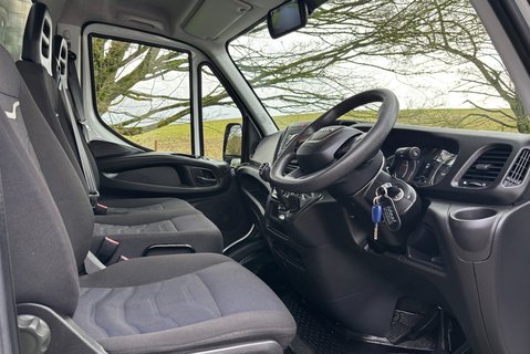 Iveco Daily 35C14 Toolpod Tipper - Rear Camera 18