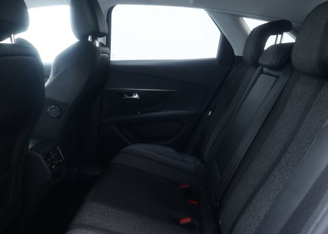 Peugeot 3008 1.5 3008 Allure Blue HDi S/S 5dr 42