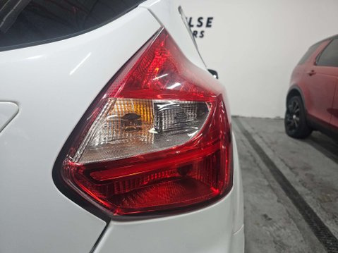 Ford Focus 1.6 Focus Zetec 105 5dr 94