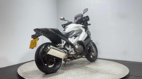 Honda VFR 2011 ONLY 22K NEW MOT SERVICED TOP BOX TOURER 800CC 2