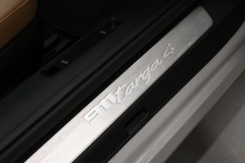 Porsche 911 3.0 911 Targa 4 Auto 4WD 2dr 59