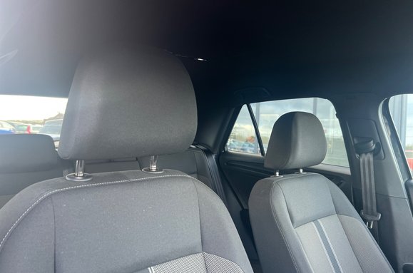 Volkswagen T-Roc BLACK EDITION 1.0 TSI 15