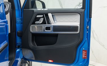 Mercedes-Benz G Class AMG G63 CARBON EDITION 35