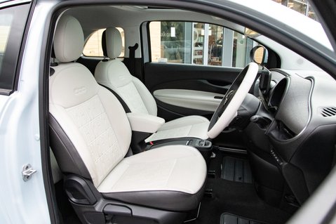 Fiat 500e LA PRIMA 33