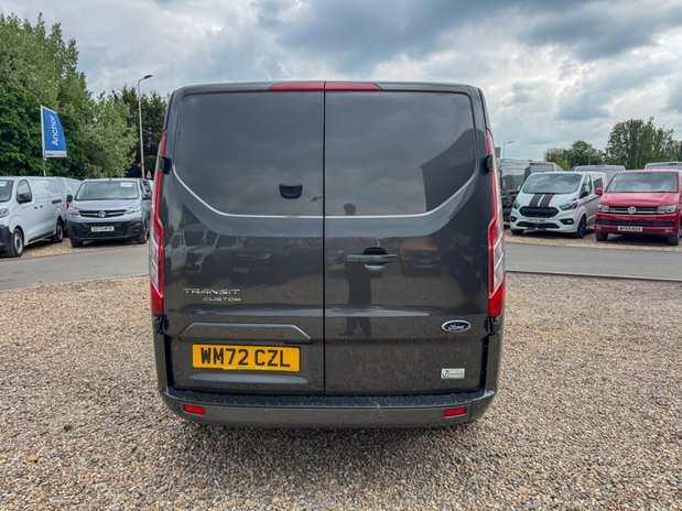 Ford Transit Custom Crew Cab AUTO SWB L1H1 Low Roof Limited 320 Air Con Alloys Nav Euro 6 8