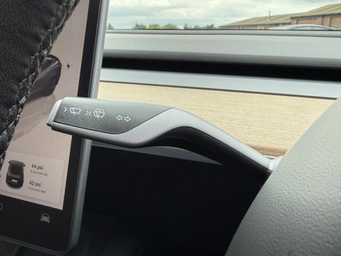 Tesla Model 3 Saloon 4dr Electric Auto RWD (241 bhp) 36
