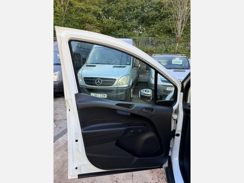 Ford Transit Courier 1.0 EcoBoost Leader Panel Van 4dr Petrol Manual L1 Euro 6 (s/s) (100 ps) 32
