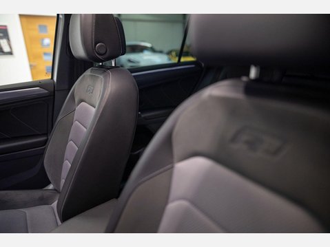 Volkswagen Tiguan 1.5 TSI EVO R-Line Tech DSG Euro 6 (s/s) 5dr 60