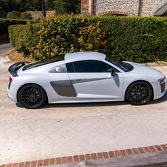 Audi R8 5.2 FSI V10 Plus S Tronic quattro Euro 6 (s/s) 2dr 1