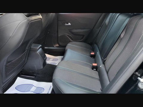 Peugeot 2008 PURETECH EAT8 S/S GT 15