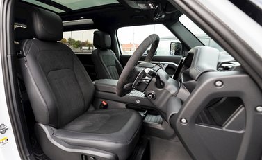 Land Rover Defender 90 V8 12