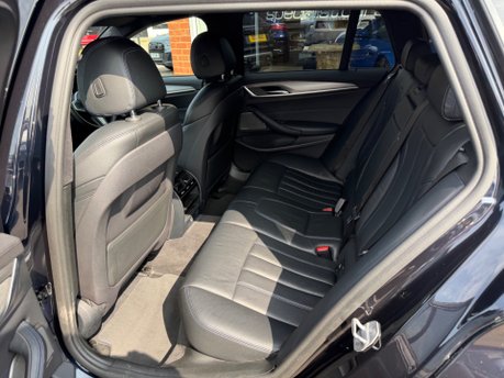 BMW 5 Series 520D M SPORT TOURING 42