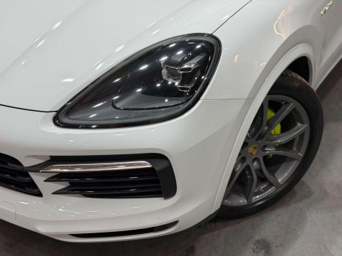 Porsche Cayenne 3.0 V6 E-Hybrid 14.1kWh SUV 5dr Petrol Plug-in Hybrid TiptronicS 4WD Euro 6 15